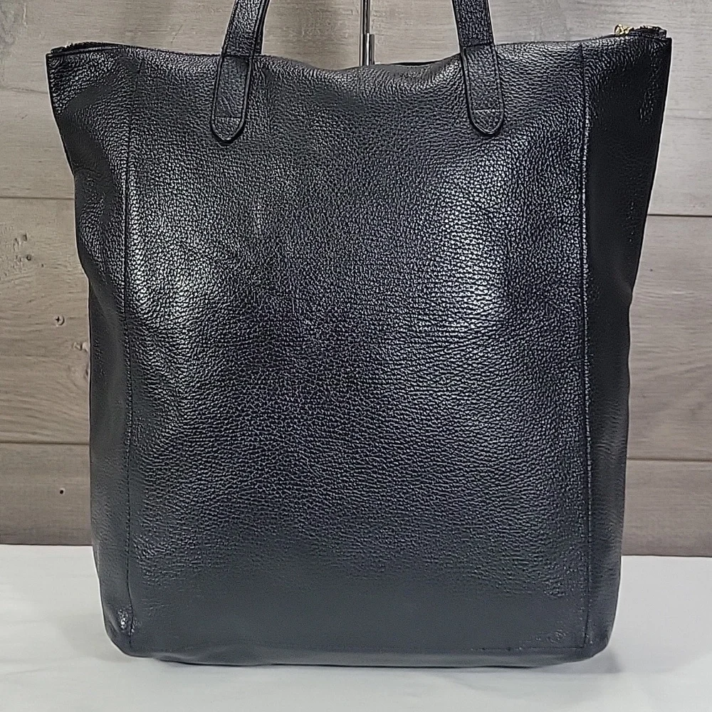 Cuyana Black Pebble Leather Tote Shoulder Bag